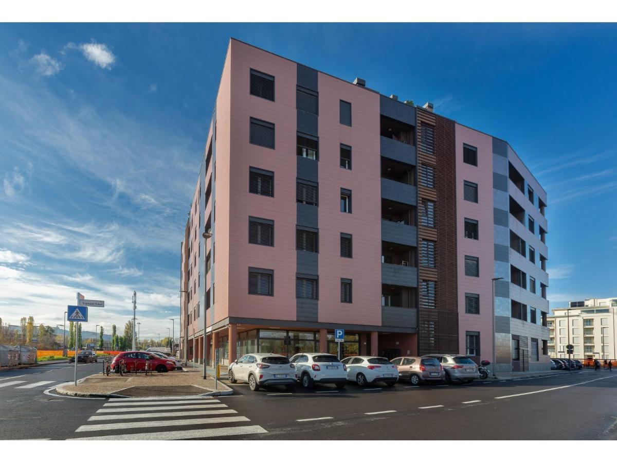 Lazzaretto A 5 Min Dall'Aeroporto Apartment Bolonha Exterior foto